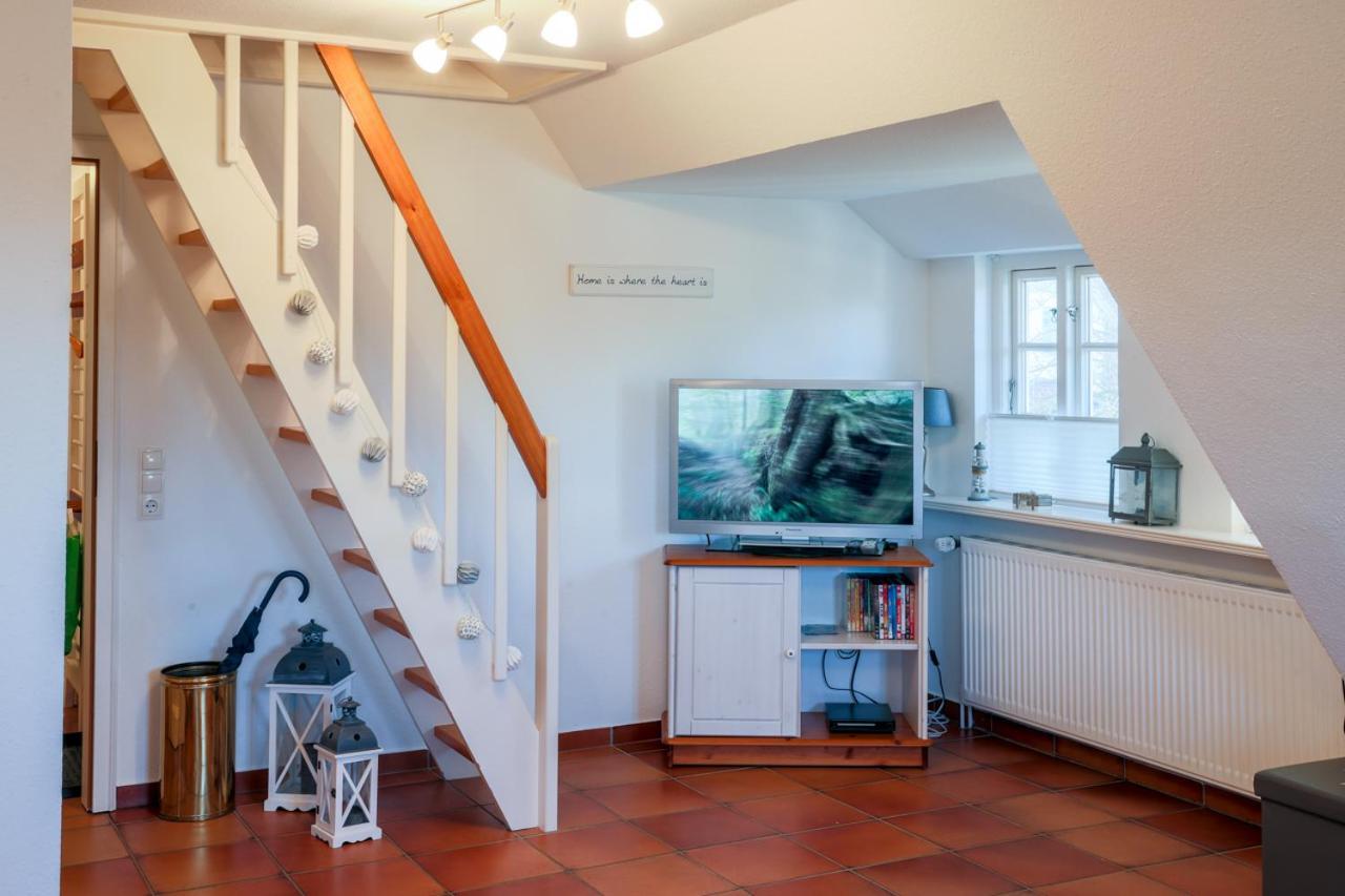 Ferienwohnung Britta Wyk auf Fohr Bagian luar foto