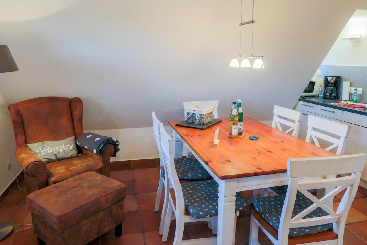 Ferienwohnung Britta Wyk auf Fohr Bagian luar foto