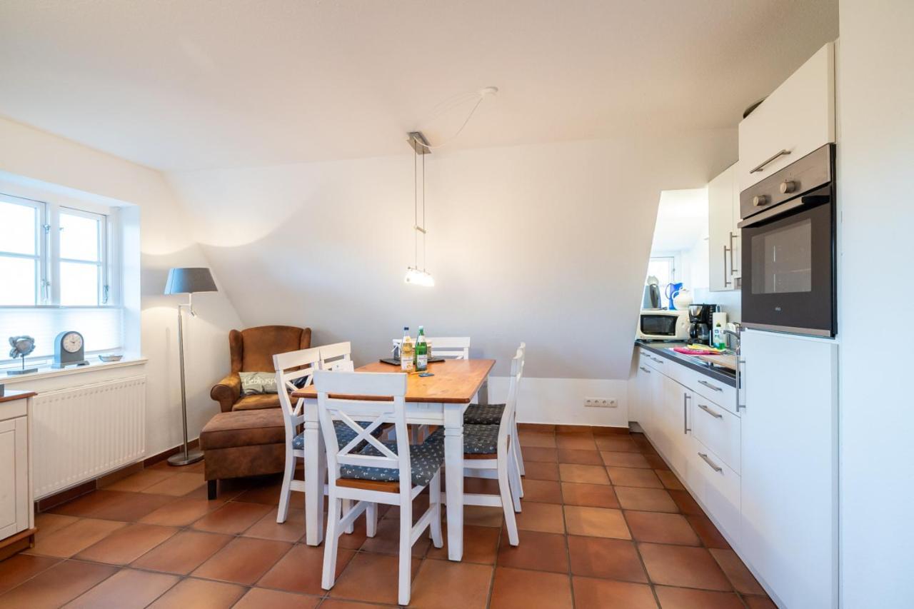 Ferienwohnung Britta Wyk auf Fohr Bagian luar foto