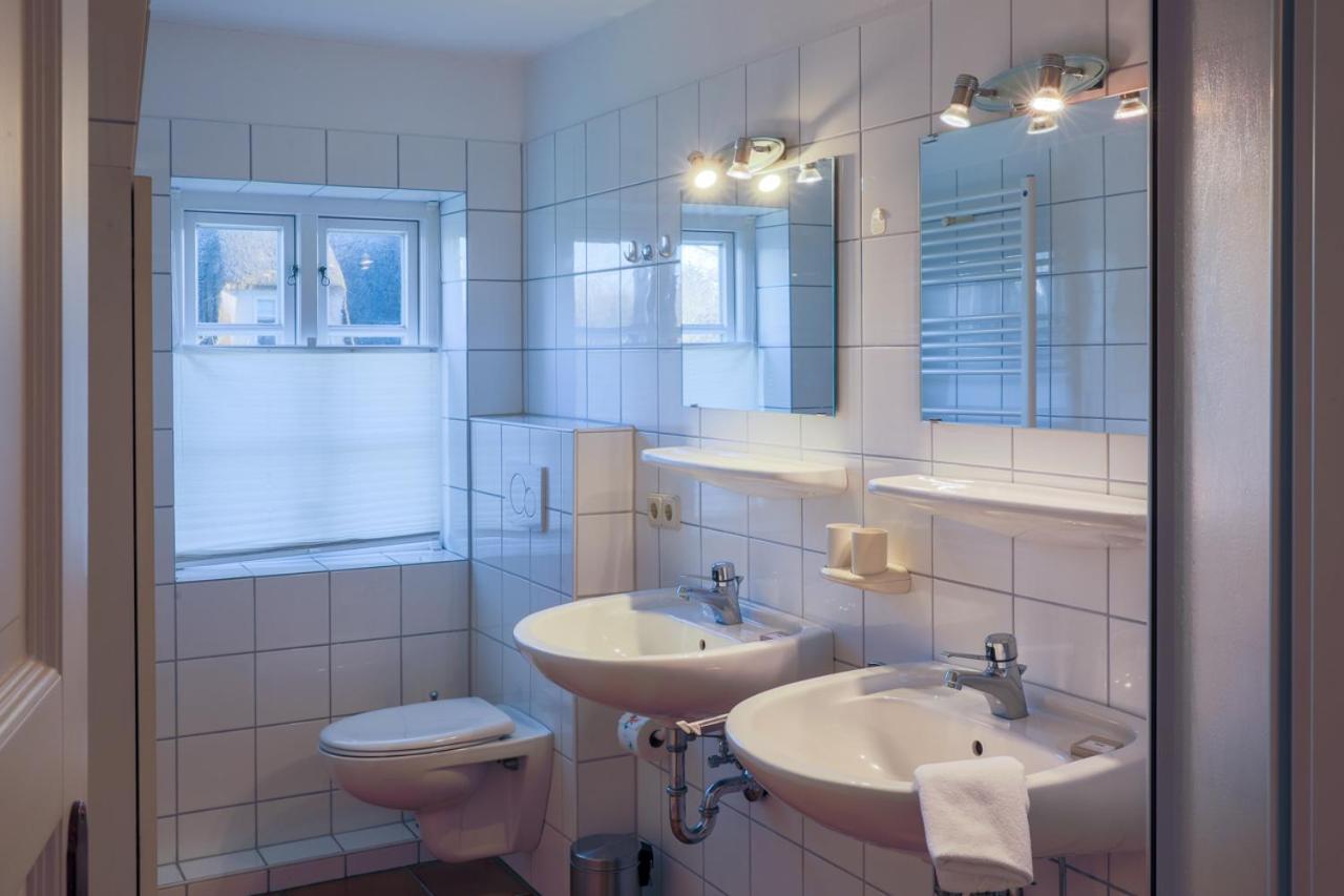 Ferienwohnung Britta Wyk auf Fohr Bagian luar foto