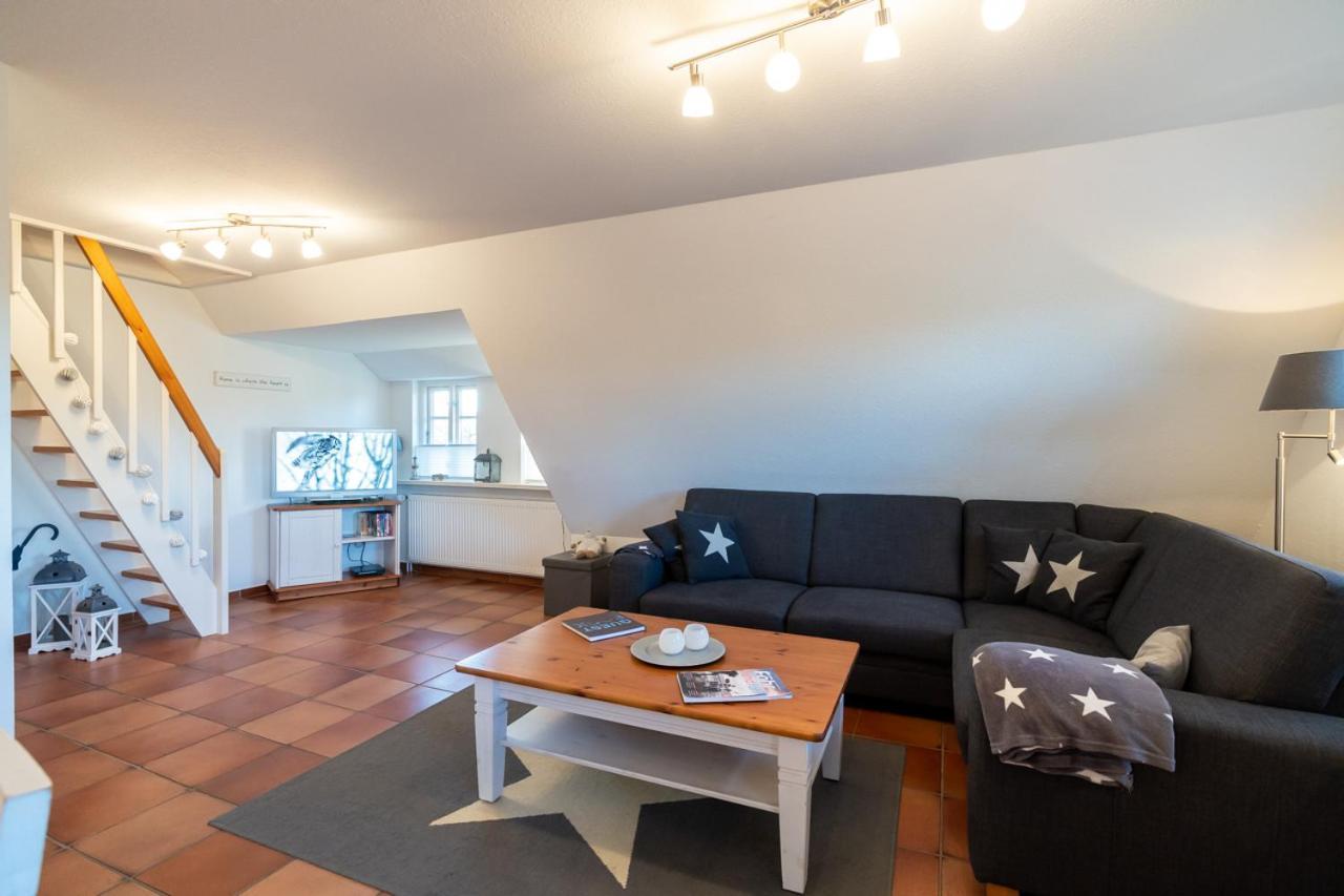 Ferienwohnung Britta Wyk auf Fohr Bagian luar foto