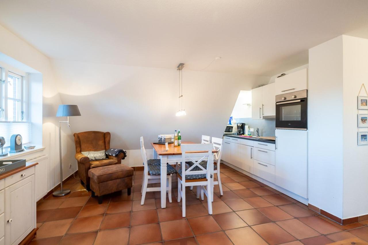 Ferienwohnung Britta Wyk auf Fohr Bagian luar foto