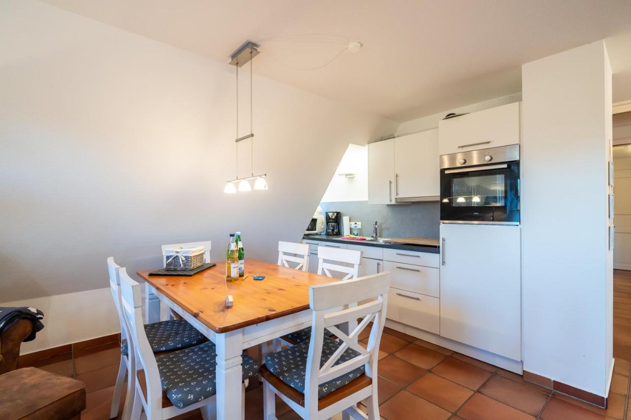 Ferienwohnung Britta Wyk auf Fohr Bagian luar foto
